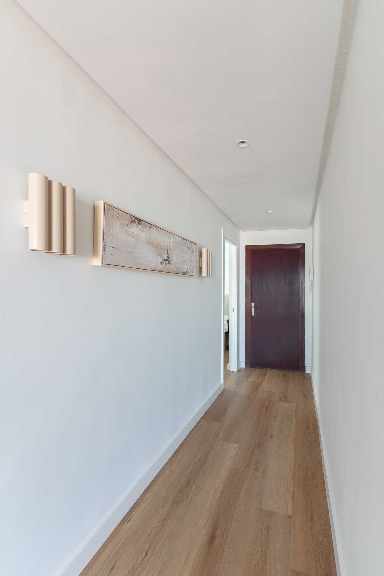 Clara-del-Rey_Hall_1